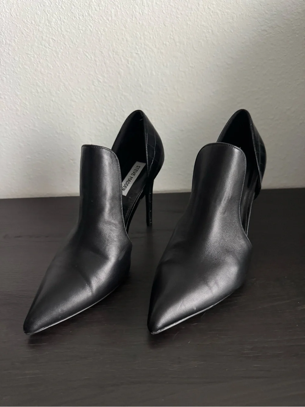 Steve Madden Black Leather Pointed-Toe Stiletto Booties Size 9.5